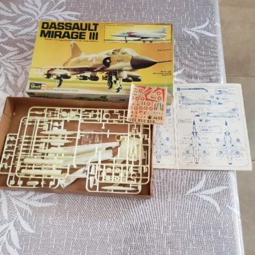 KIT de plastimodelismo Revell Dassault Mirage III escala 1/72