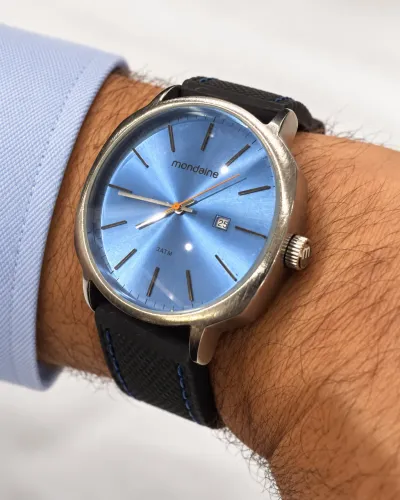 Relógio Mondaine Mostrador Sunray Azul