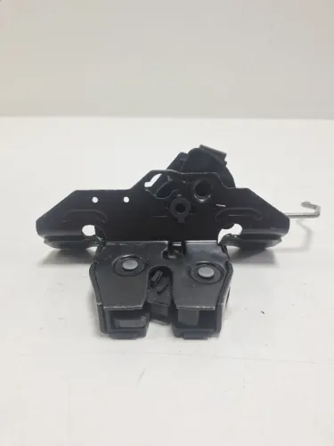 Fechadura Tampa Traseira Chevrolet Onix 2013/2019