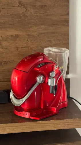 Cafeteira 3 Corações TRES Vermelha ? Funcionando Perfeitamente!