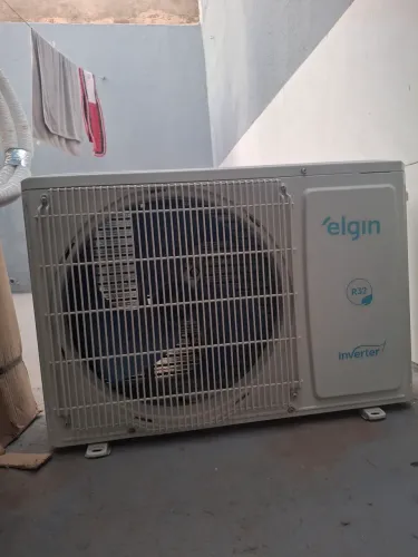Ar condicionado Elgin 9000 BTUs. Venda.
