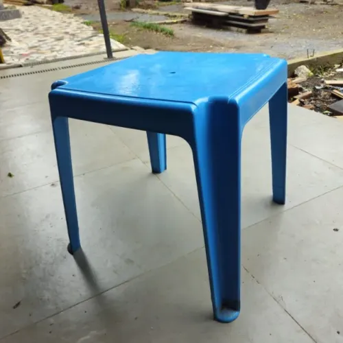 MESA DE PLÁSTICO INFANTIL 0,45 X 0,45