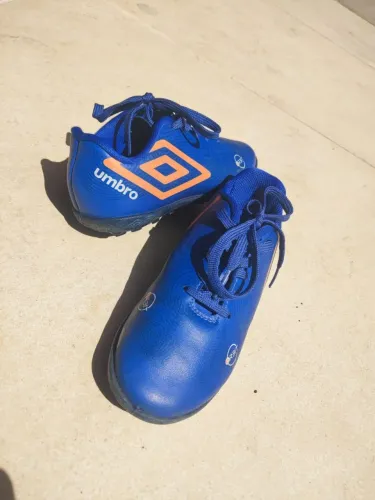 Chuteira Umbro