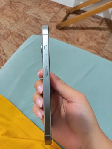 iPhone 15 Pro todo original