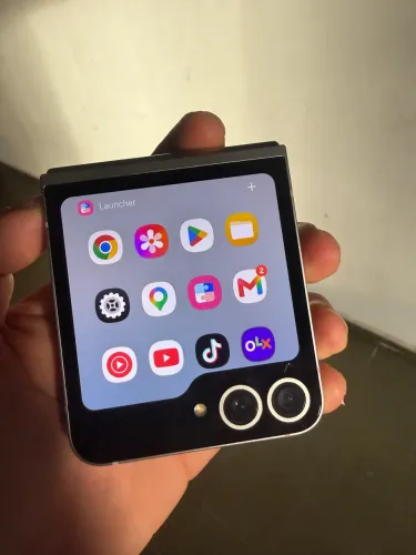 Samsung Z flip 6 tela interna com defeito 