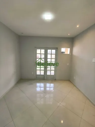 Casa de Primeira Locação no Centro de Nilópolis!