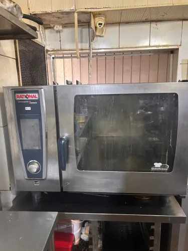 Forno combinado Rational
