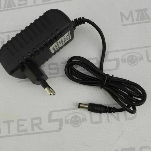 Fonte de alimentação. 12 volts, 3 Amperes. Nova. 