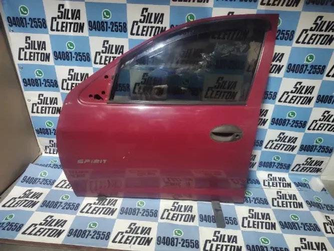 porta dianteira esquerda prisma celta 2007 ate 2015 vermelho acessorios de brinde