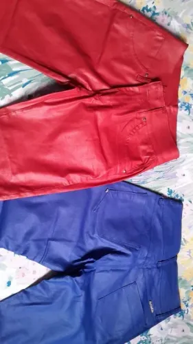 Calça comprida feminina de napa