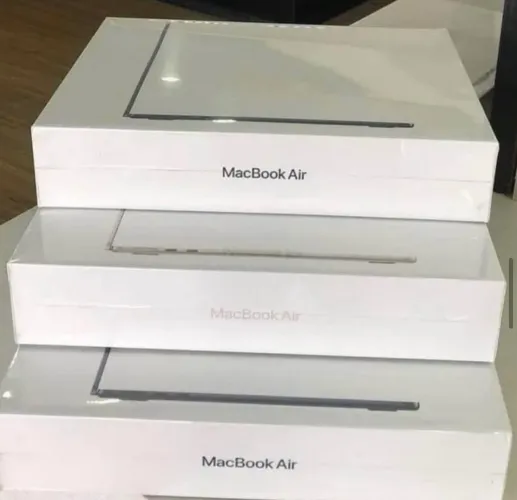 MacBook Air M4 15.2 2025 16GB/ 256SSD