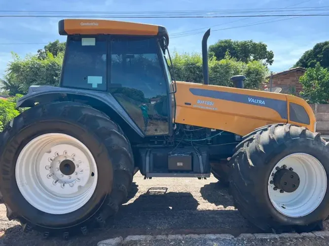 Trator Valtra BH 185 2011