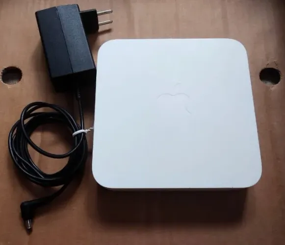 Roteador Apple Airport Extreme 802.11n Wi-fi A1143