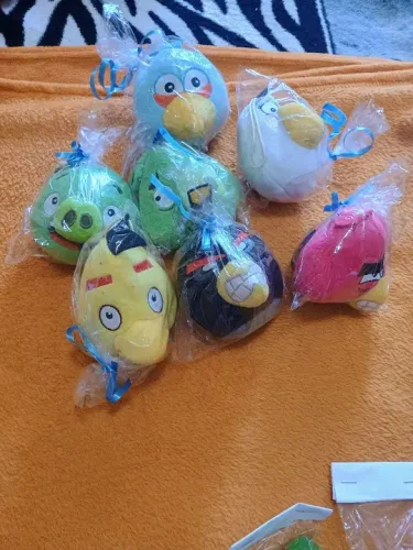 Kit de Pelúcias Angry Birds em ótimo rstado