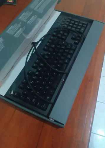 Teclado Gamer Logitech G213