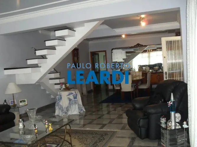 SOBRADO - VILA MONUMENTO - SP