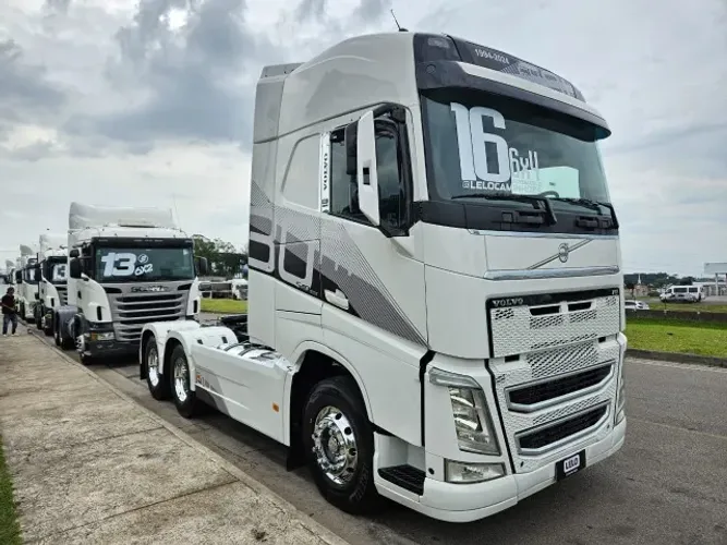 Volvo FH 540 6x4 Bug Leve Mola Cabine Globetrotter Teto Alto Automático