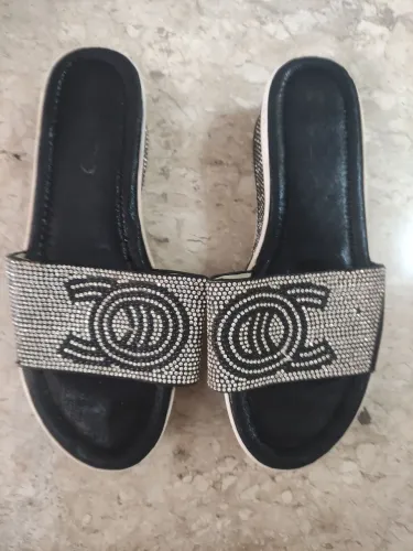 Tamanco plataforma strass