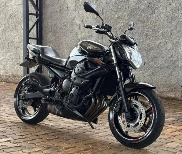 XJ6 N 2012 IMPECAVEL