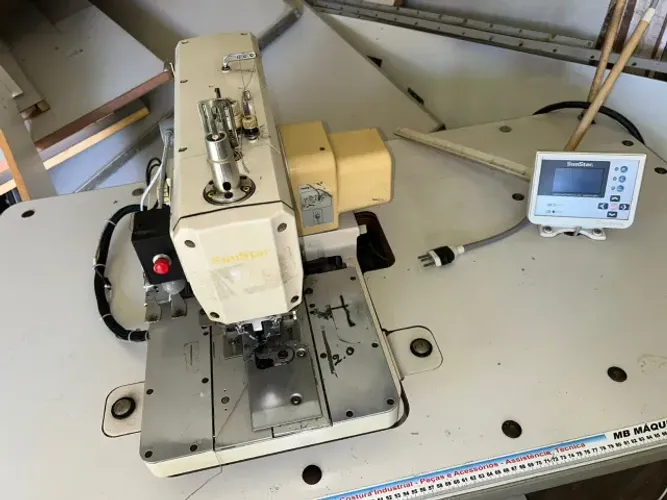 MÁQUINA CASEADEIRA A OLHO