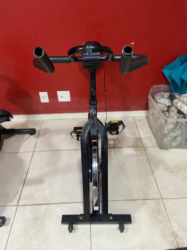 Bicicleta Spinning Kikos F5