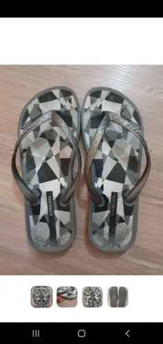 Chinelo Ipanema com pingente