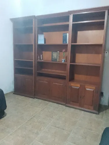 Estante de Madeira para Organização