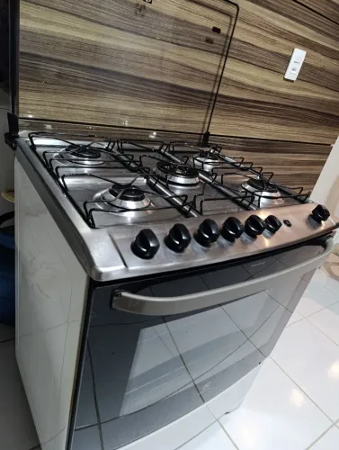 Fogão 5 bocas funcionando 