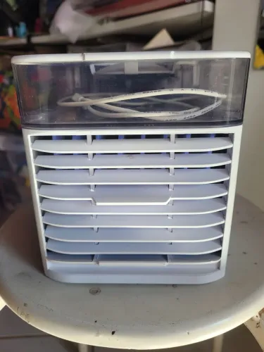Mini Climatizador Portátil usb ideal na mesa escritorio