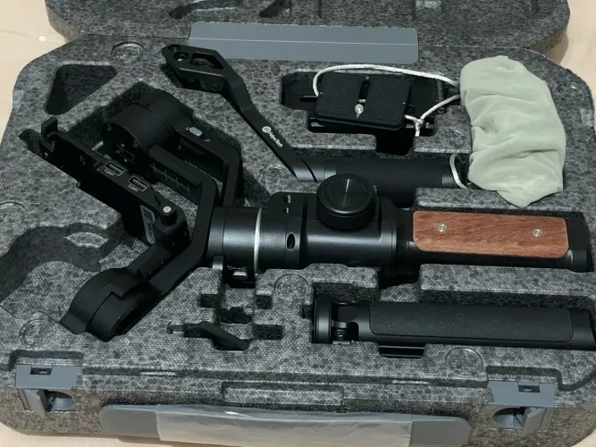 Estabilizador FeiyuTech AK2000S SLR Gimbal