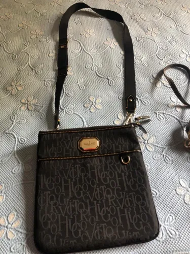 Bolsa transversal Victor Hugo preto 