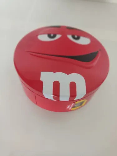 LATA DE METAL M&M'S VERMELHO