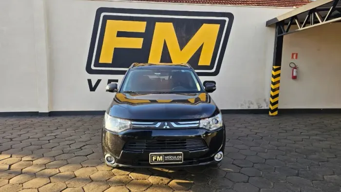 Mitsubishi Outlander 2.0 16V 160cv Aut. 2014
