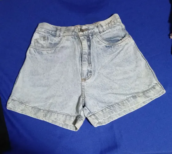 Short Jeans Claro cintura alta - Num 42