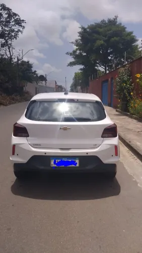 Onix LT 1.0 2023 63milkm. Financiamos.fazemos sua simulação.