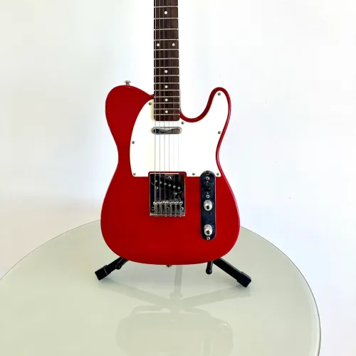 Guitarra Teleaster Peavey Falcon II com tarraxas Guyker