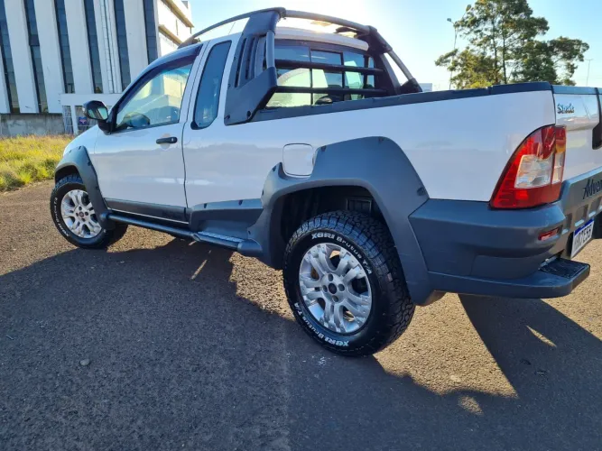 Fiat Strada 2010 Usados e Novos
