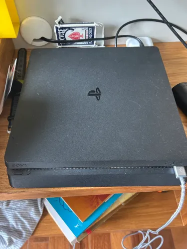 PS4