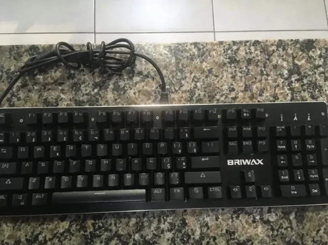 Teclado mecânico BRIWAX BA-806