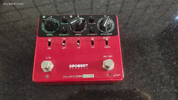 Pedal de Guitarra Lux Vibe 