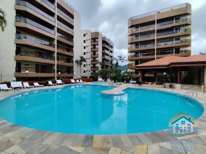 EXCELENTE APARTAMENTO EM CONDOMÍNIO CLUBE PROXIMO AO MAR NO BAIRRO TABATINGA EM CARAGUATAT