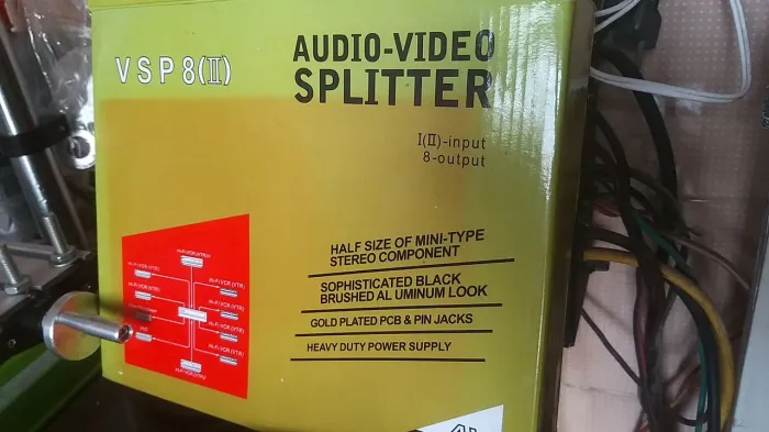 DIVISOR/Splitter de áudio e vídeo VSP8 - saídas RCA