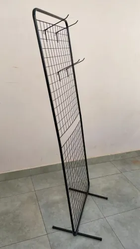 Biombo de chão aramado