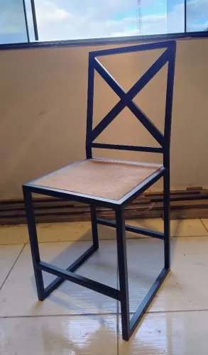 Cadeira X  .   @Oficina.57  