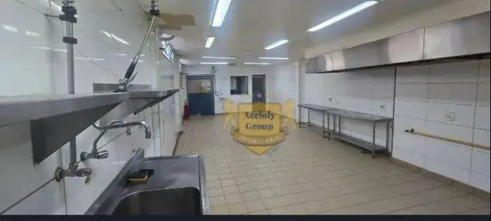 Galpão para alugar, 300 m² por R$ 9.100,00/mês - Praça da Bandeira - Rio de Janeiro/RJ
