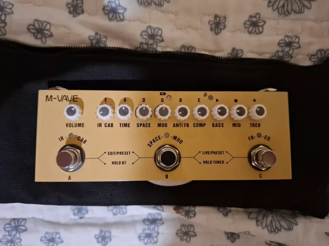 Pedal M-VAVE CUBE BABY PARA VIOLÃO 