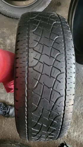 Um pneu 265/60/18 pirelli Scorpion meia vida não reaberto para camionete (230 em 2× no ct