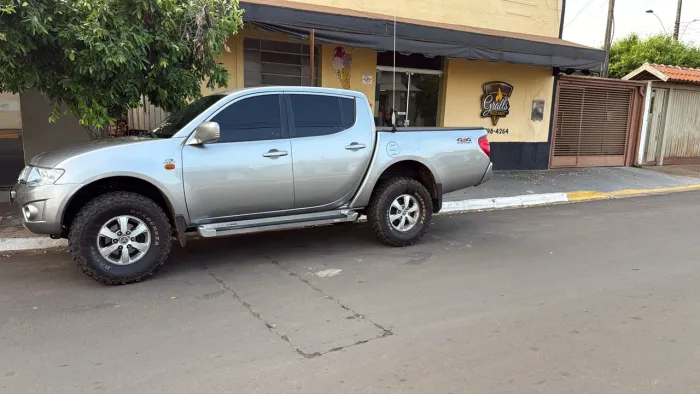 Mitsubishi L200 Triton GLX 3.2 CD TB Int.diesel MEC 2017