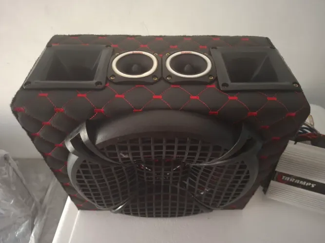 Caixa slim bicho papão 800rms com 2 cornetas e 2 tweeters