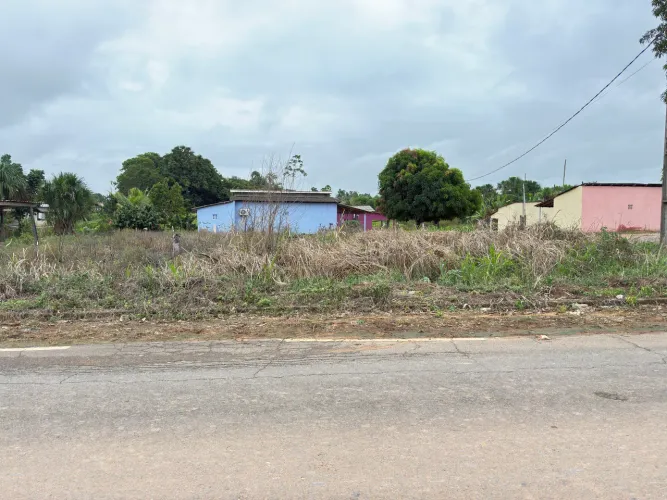 Vendo 2 terrenos na Vila Samaúma
